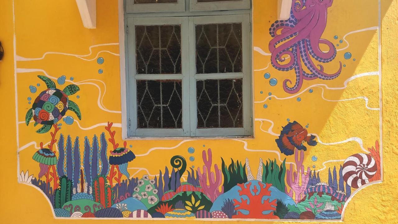 Trippy Spot Hostel & Cafe Vagator Exterior photo